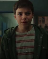 Troy Montez Invisible