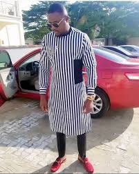 The color black and white always works well. Black White African Mens Style African Wedding Mens Suit Dashiki Shirt Pants Africa Blooms