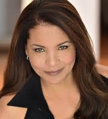 Tracie Wolfe's Instagram, Twitter & Facebook