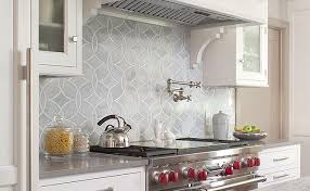 Be bold in your decoration decisions with our marble tile mosaics. 103 White Backsplash Ideas Absolutely Stunning White Tile Ideas Kitchen Backsplash Trends Kitchen Remodel Contemporary Kitchen