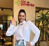 Amarre assim para um acabamento mais bonito, para não ficar abertura entre  la botões e nao ficar levantando. Gostou da dica? #comoamarrarcamisadebotão  #camisadebotao