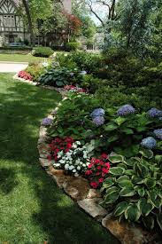 Awesome 50 Best Landscaping Design Ideas For Backyards And Front Yards Https Www Architec Small Front Yard Landscaping Shade Garden Design Porch Landscaping