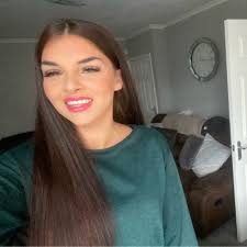 Last week, the NCL1 leadership team got into the holiday spirit by dressing  up and serving festive lunches to the team.