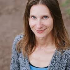 Dara Mark's Instagram, Twitter & Facebook