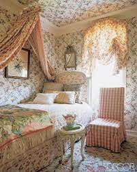 Charlotte Moss Chintz Wallpaper Bedding Canopy Valance Shabby Chic Bedrooms Chic Bedroom Shabby Chic Decor