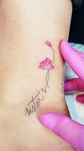 Die 20 Besten Weiblichen Und Zarten Tattoos Bilder Und Tattoos Pinterest Blog In 2020 Sister Tattoos Delicate Tattoo Sister Tattoo Designs