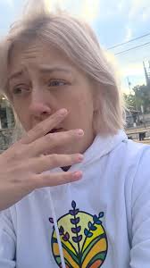 Can we please talk about spring hill elementary parking/drop off???????? ,  Do I not get it???? , Why are we making this so complex????, (We as in the  parents....)