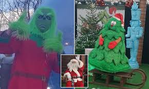 Miss clause belongs to ceceandliz2427. Mother Says Magical Drive Thru Winter Wonderland Was The Stuff Of Nightmares Daily Mail Online