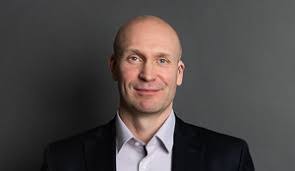 Jonathon Ellis's Instagram, Twitter & Facebook