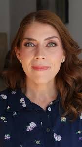 ✨ Maquillaje y peinado a domicilio ✨, Porque los momentos especiales  merecen que tú también te sientas única. 💖, Look natural, elegante y  perfecto para la ocasión., #MaquillajeADomicilio ...