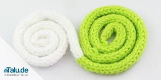 The strickliesel, spool knitter, has been around for thousands of years. Stricken Mit Der Strickliesel Anleitung Und Kreative Ideen Talu De