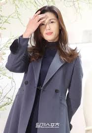 알파자산운용 최준혁 대표가 아내이자 배우 전지현과의 별거설이 제기된 것에 대해서 재치있게 사실을 반박했다. Glrtxz7jejbc8m