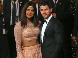 Miss World Priyanka Chopra S Bio Lifestyle Latest Photos 8 In 2020 Priyanka Chopra Chopra Miss World