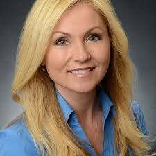 Angela Mcinnes's Instagram, Twitter & Facebook