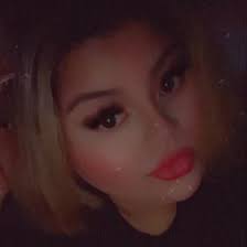 Kim Paredes (kimparedesssssssssss)