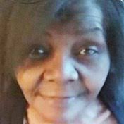 Carrie Gause's Instagram, Twitter & Facebook