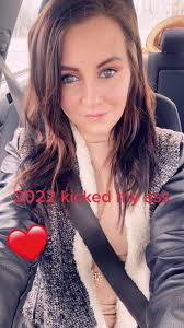 Vanessa Landers (@veelanders)