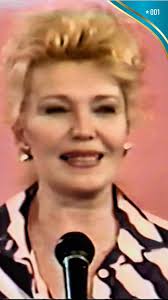 Há pessoas que vão deixar de existir. São essas as que me fazem brilhar os  olhos de encanto. A Maria da conceição tem 89 anos, não sabe ler nem  escrever. Tinha 70