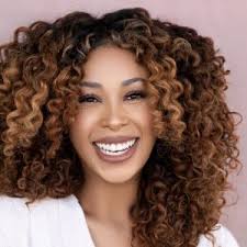 Skye Townsend Joins 'The Neighborhood' Season 6 Cast