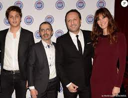 Je vais dîner chez arthur, et ma voiture ne démarre plus. Exclusif Arthur Jacques Essebag Son Fils Samuel Essebag Sa Compagne Mareva Galanter Et Arie Levy President De L Association Sauveteurs Sans Frontieres Purepeople