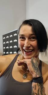 Sylvia Shaw adlı kullanıcının Rhea ripley panosundaki Pin