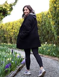 What To Wear In Between Fall And Weather In Las Vegas Nevada Lululemon Leggings All Day For Me With A Light Sweater An Light Sweater What To Wear How To Wear