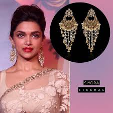 Siyora On Instagram Like A Star Like A Celebrity Buy These Beautiful Classy Gold Danglers By Simply S Insta Fashion Fashion Earrings Fashion Blogger