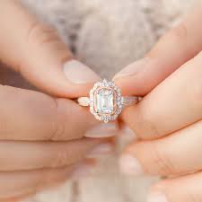 8 Ways To Take Your Valentine S Day To The Next Level Wedding Rings Vintage Beautiful Engagement Rings Diamond Engagement Rings