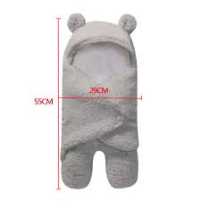 Das besondere an dieser qualitativ hochwertigen babydecke aus musselin besteht darin, dass sie als spucktuch, babydecke, pucktuch und krabbeldecke sehr vielseitig verwendet werden kann. Neugeborenes Baby Wickeln Swaddle Schlafsacke Wrap Decke Wickel Einschlagdecke Grau Amazon De Baby