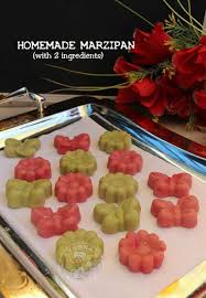 No Cook 2 Ingredient Marzipan Recipe Yummy Sweet Christmas Sweets Recipes Marzipan Recipe Marzipan Recipe Easy