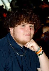 Remove arm from photo of son?