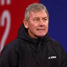 Man Utd legend Bryan Robson involved in car crash en route to Everton match 