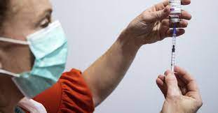 Matt hancock has announced that from tuesday, people aged between 25 and 29 in england will be able to book an appointment for a coronavirus vaccine jab. Uk Under 30s Invited To Book Covid Jab Appointments From This Week