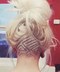 Resultado de imagen de tatuajes capilares nuca