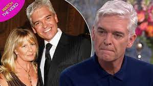 Phillip met matthew mcgreevy when he was. Phillip Schofield Says He S Not Looking For A Gay Partner After He Comes Out Mirror Online