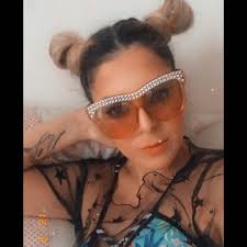 Stream Lívia @ilovelisbon music