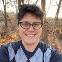 Shana Berg's Instagram, Twitter & Facebook