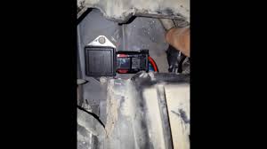 I'm pretty sure that the fan relay has gone bad in my 2004 jeep grand cherokee with the 4.0 in it. 2002 Jeep Grand Cherokee 4 0 V6 Fan Clutch Relay Connector Replacement Youtube