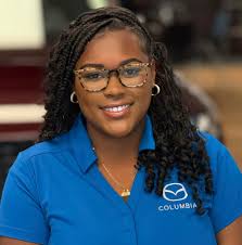 Can someone edit team logo and colors?