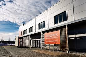 Haus meerblau bietet ihnen viel platz. Vor Baubeginn Durchs Neue Haus Das Unternehmen Grundriss In Lebensgrosse Und Sein Innovatives Geschaftskonzept Machen Ein Echtes Probewohnen Moglich Noch Bevor Der Erste Bagger Anrollt Tegernseerstimme