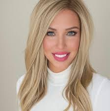 Ellie Hurd's Instagram, Twitter & Facebook