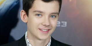 For elementary education, he has attended stoke newington school. Asa Butterfield S Body Measurements Height Weight Age