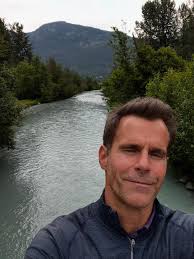 the scenery is beautiful