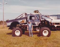King Kong Awesome Kong Punisher Undertaker Monster Truck Jeff Dane In 2020 Monster Trucks King Kong Trucks