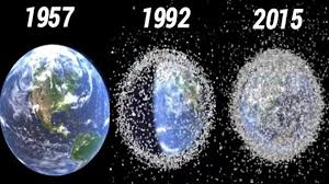 La compañía de transporte aeroespacial spacex lanzó este jueves al espacio los primeros 60 satélites de su proyecto starlink, con el que busca crear el lanzamiento de los satélites a bordo de un cohete falcon 9 se produjo en cabo cañaveral (florida, ee.uu.) a las 22.30 hora local (02.30 del. El Increible Mapa Que Muestra En Tiempo Real Los Satelites Y La Basura Espacial Que Orbitan La Tierra Infobae
