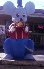 Artisan Cheese Maker Cutting Hand Made Traditional Cheeses In Ribeauvillé,  Alsace, France Stock Photo - Alamy