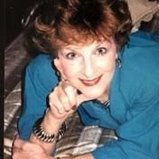 Lynn Pounders's Instagram, Twitter & Facebook