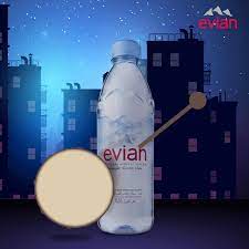 Alors que le ramadan a débuté, des internautes se sont visiblement sentis… offensés. Evian Mena On Behance