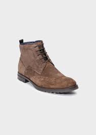 On aime le style de ces boots pour homme. Boots A Lacets En Daim Taupe Father And Sons