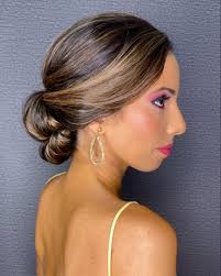 Peinado recogido minimalista🥰. @antonia.marin26 # peinados #peinadosdemoda  #peinadosbonitos. #maquillaje